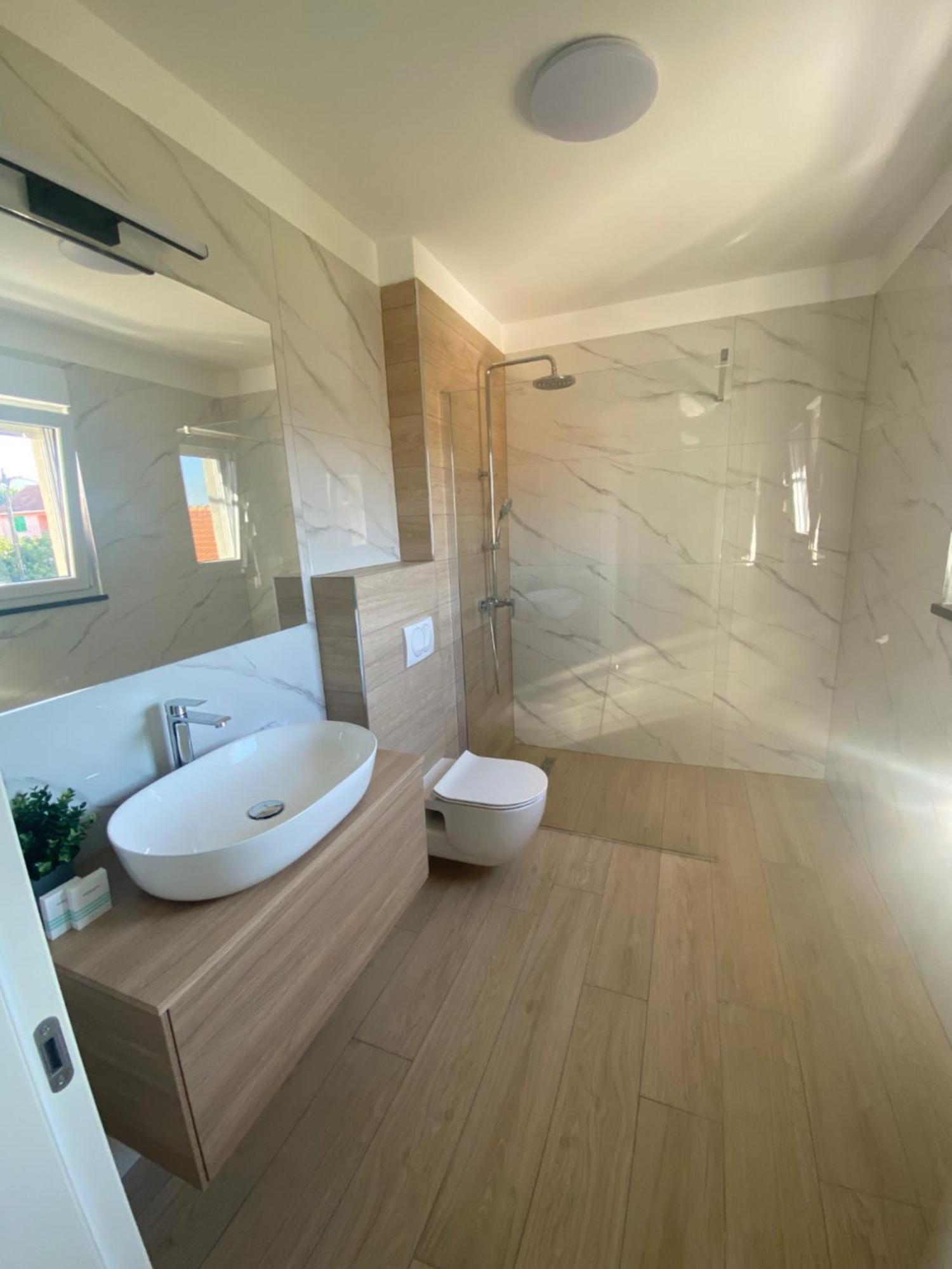 Guest House Ana Residence Zadar Exteriör bild